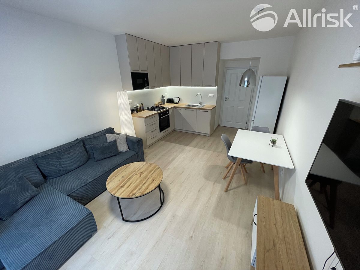 Pronájem bytu 2+kk 51 m² – fotografie 4