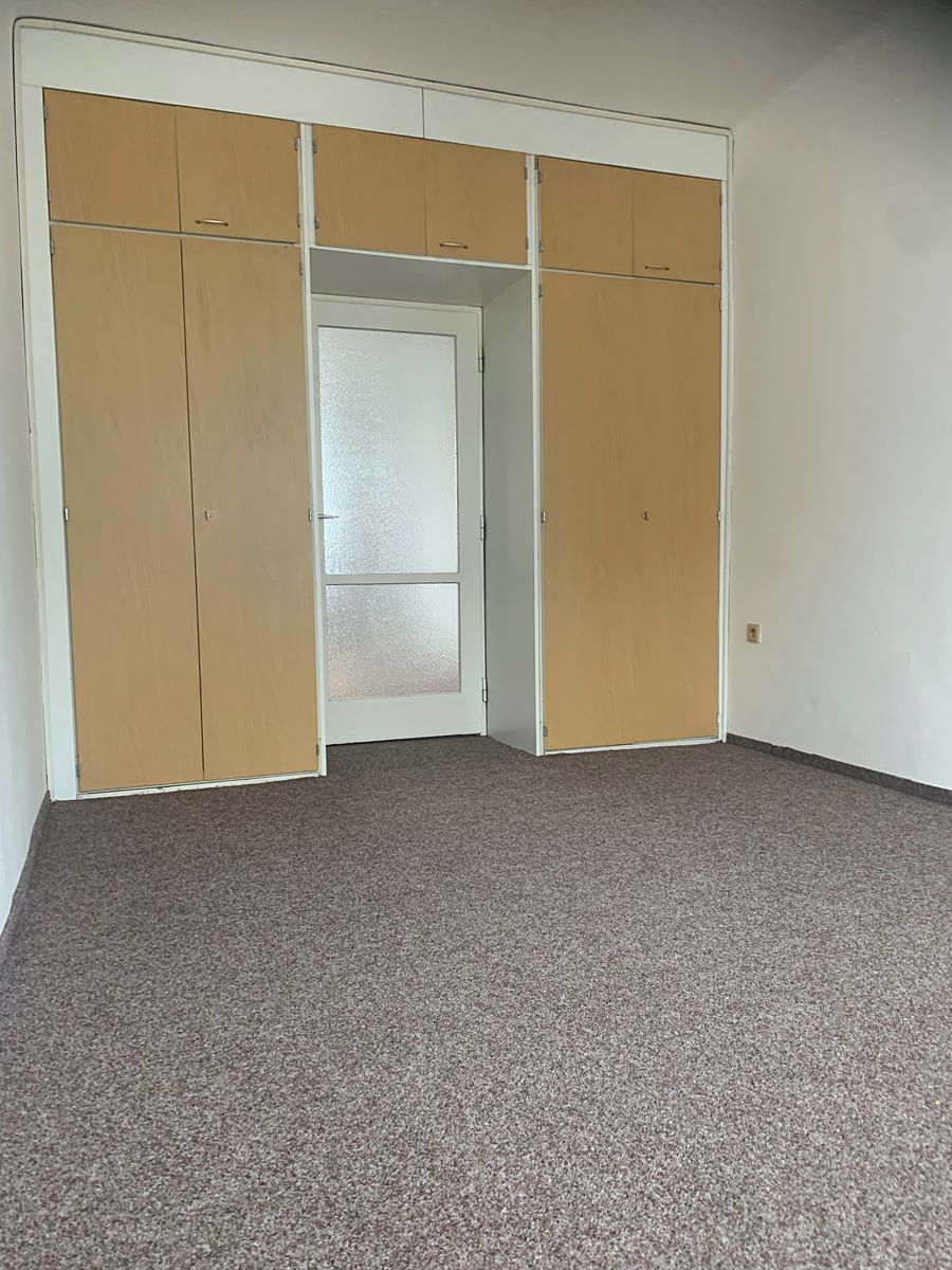 Pronájem bytu 2+1 45 m² – fotografie 3
