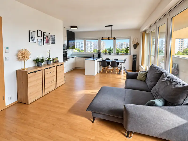 Prodej bytu 3+kk 94 m², Praha – náhled fotky 1