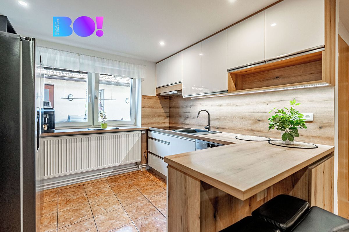 Prodej rodinného domu 180 m², pozemek 216 m² – fotografie 3