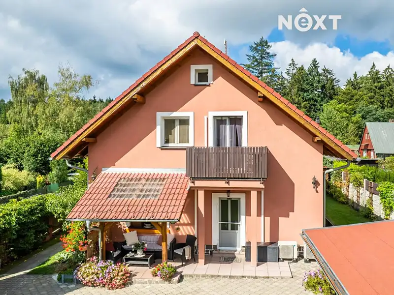 Prodej rodinného domu 180 m², pozemek 563 m², Mukařov – náhled fotky 1