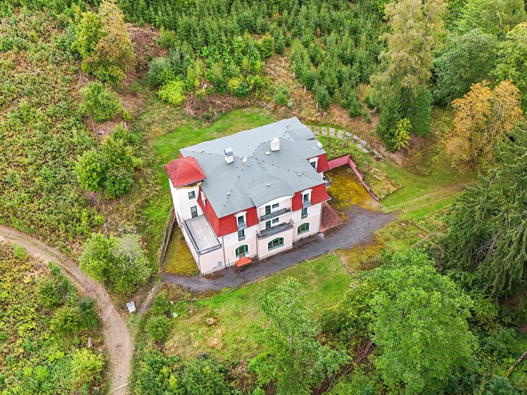 Комерційне приміщення на продаж, 899 м² (85 з 100)