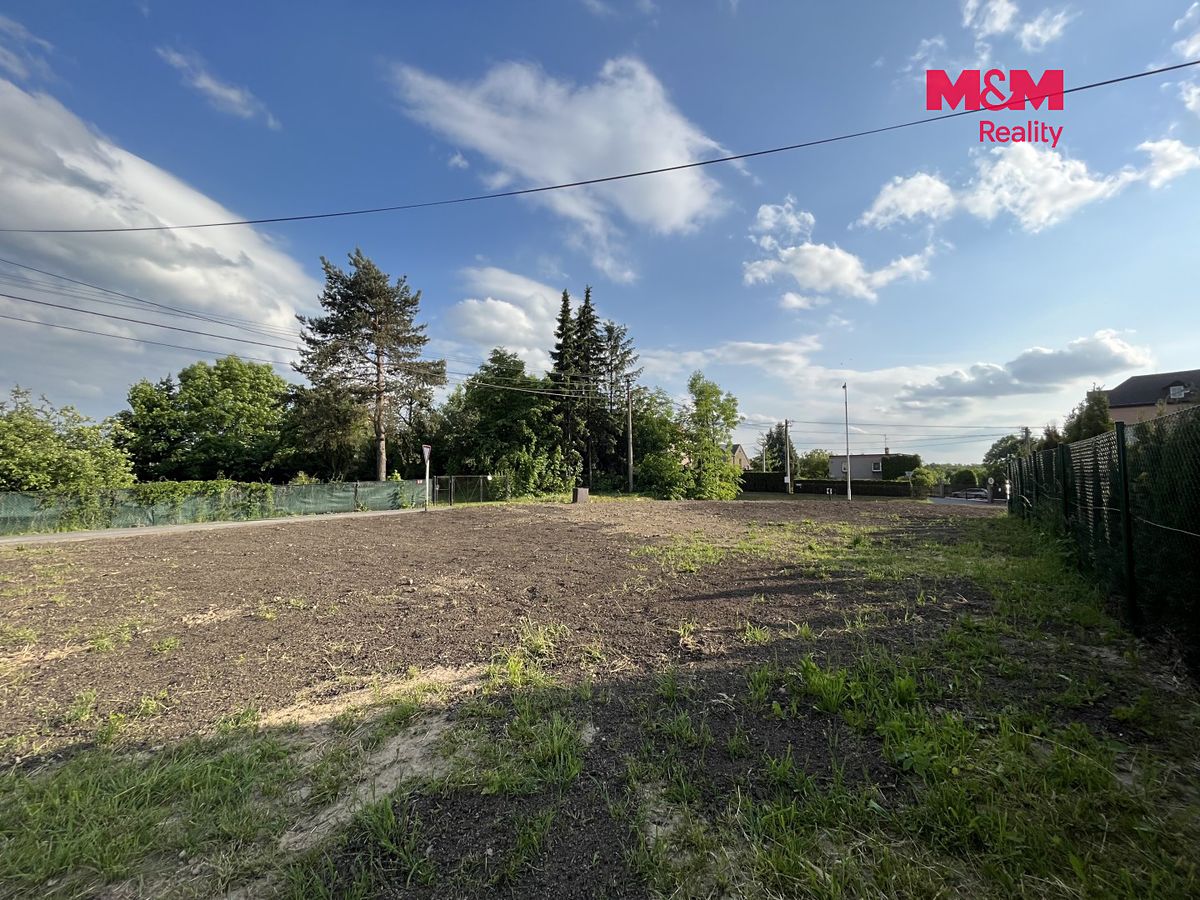 Prodej stavebního pozemku 710 m² – fotografie 3
