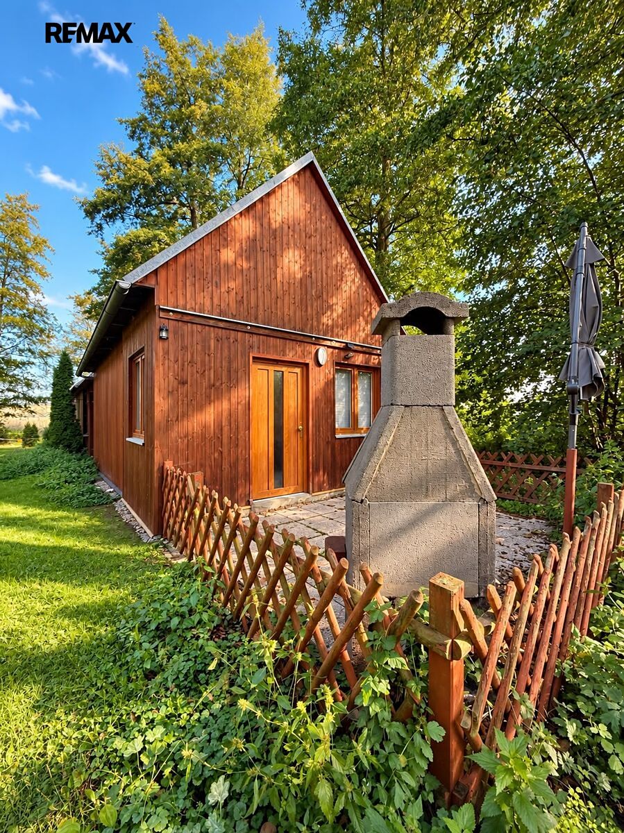 Prodej chaty 21 m², pozemek 42 m²