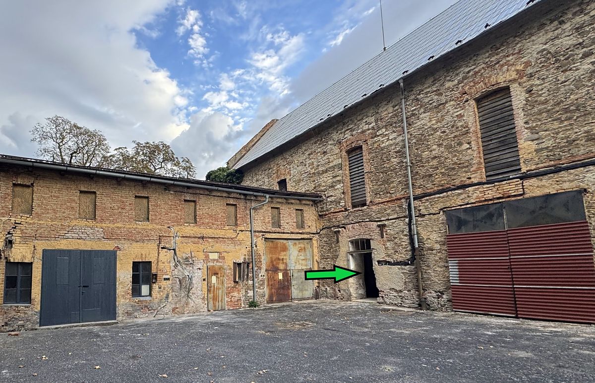 Pronájem skladového prostoru 33 m² – fotografie 3
