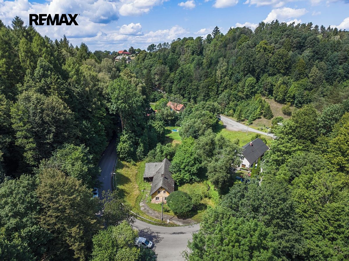 Prodej rodinného domu 170 m², pozemek 1131 m² – fotografie 2