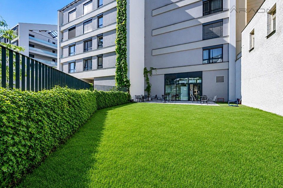 Prodej obchodního prostoru 303 m² – fotografie 5