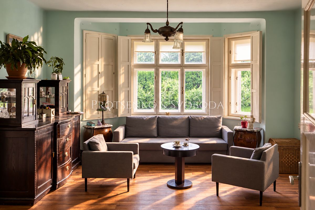 Prodej vícegeneračního domu 469 m², pozemek 874 m² – fotografie 2