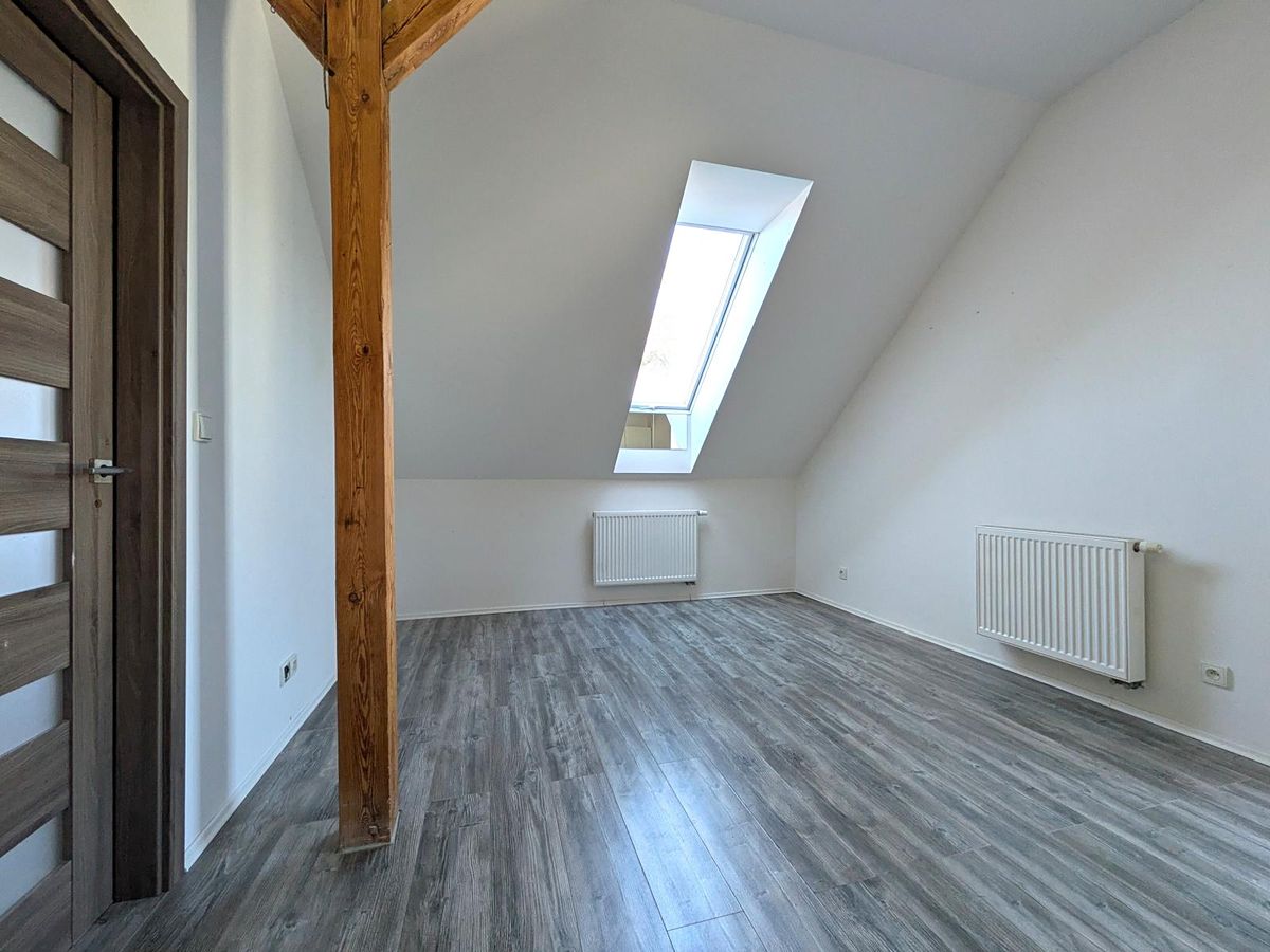 Pronájem bytu 2+kk 40 m² – fotografie 4