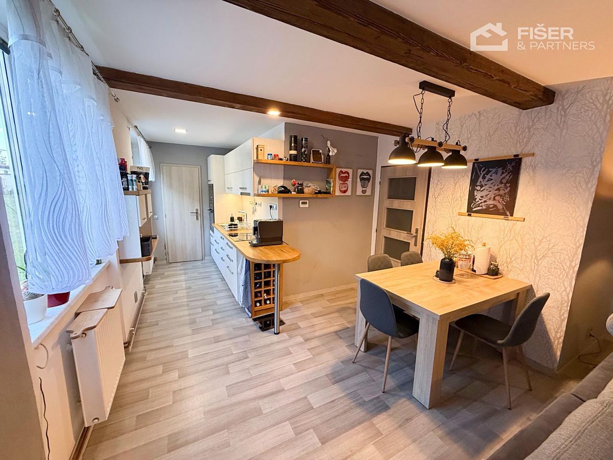 Pronájem bytu 2+kk 58 m² – fotografie 2