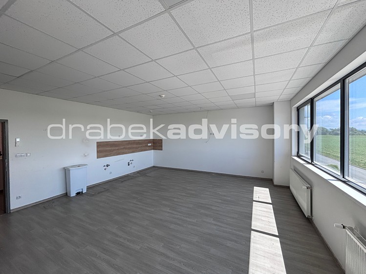 Комерційне приміщення в оренду, 4 439 м² (8 з 9)