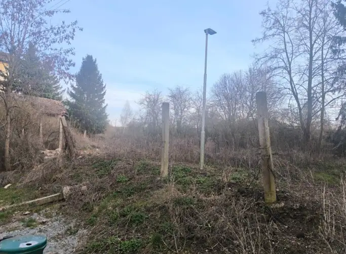 Pronájem pozemku 425 m², Koleč – náhled fotky 1