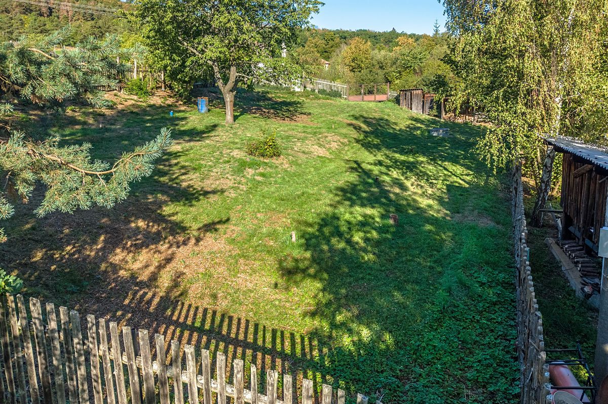 Prodej stavebního pozemku 822 m² – fotografie 5