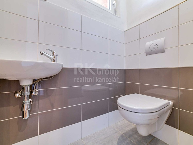 Prodej domu, 190 m² (23 z 30)