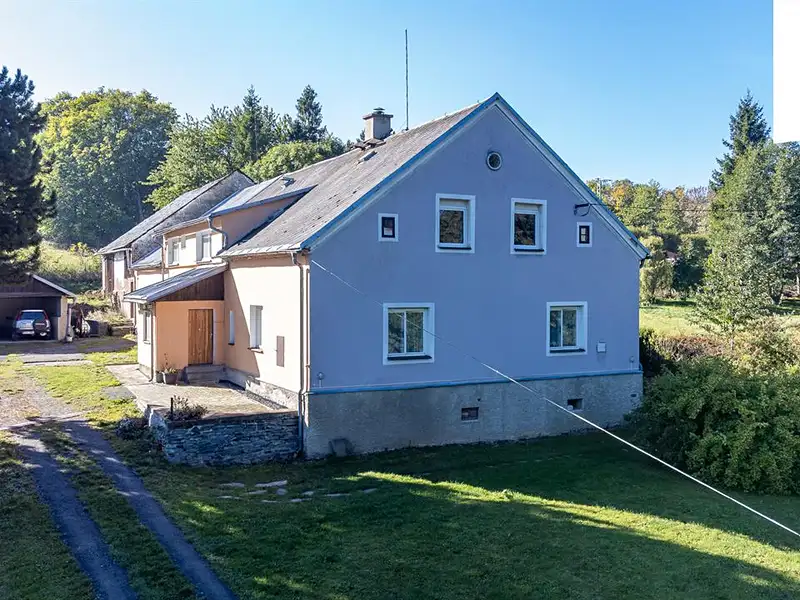 Prodej rodinného domu 280 m², pozemek 4954 m², Rudná pod Pradědem – náhled fotky 1