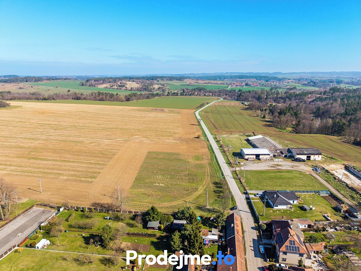 Prodej stavebního pozemku 1118 m² – fotografie 2