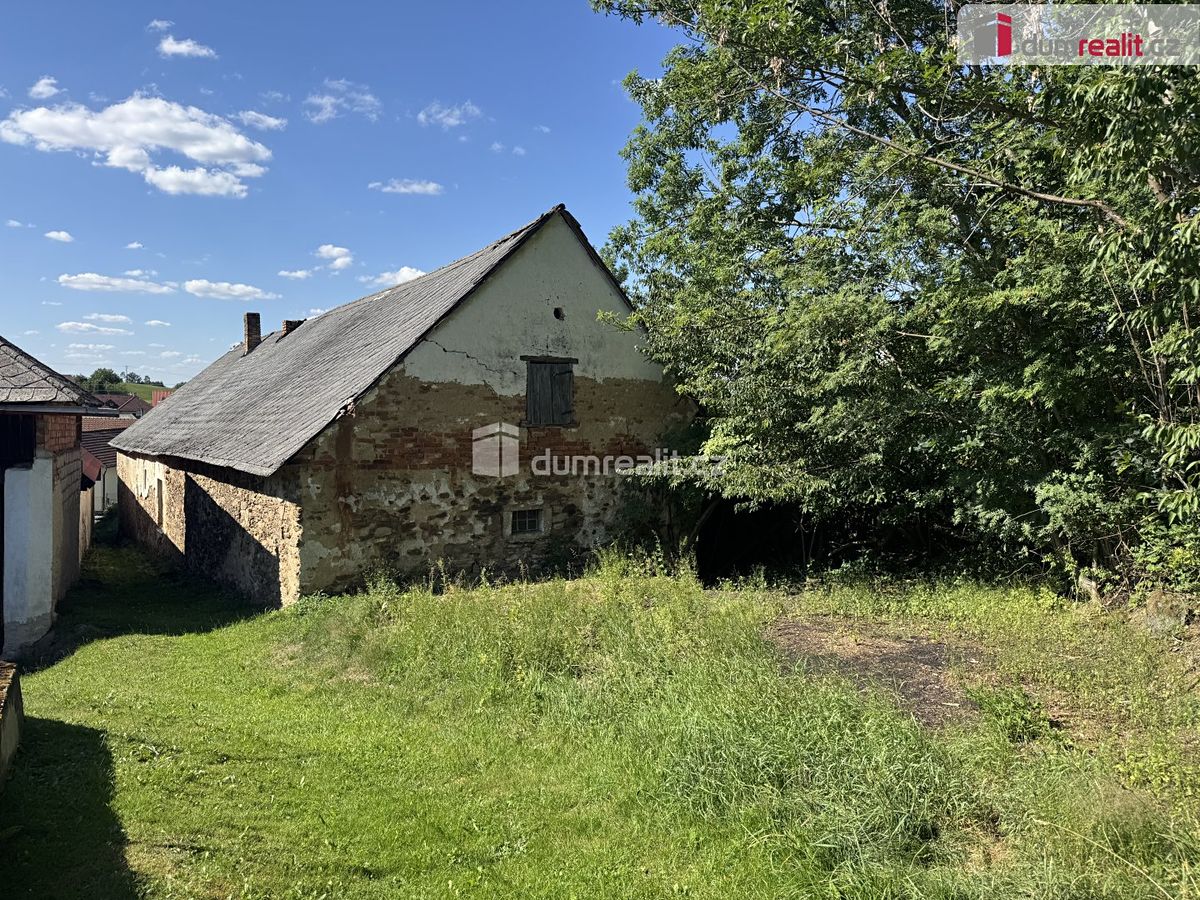 Prodej stavebního pozemku 4046 m² – fotografie 3