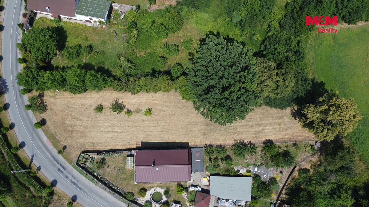 Prodej stavebního pozemku 836 m² – fotografie 2