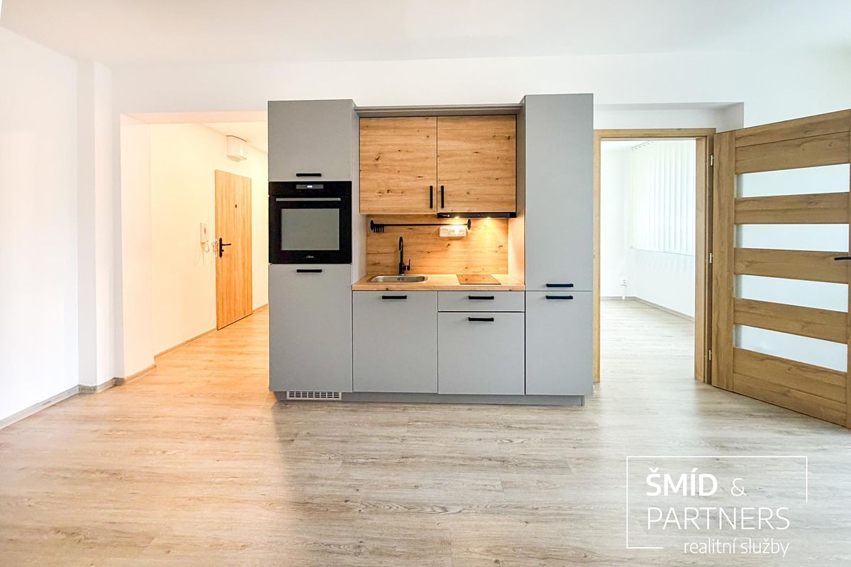 Pronájem bytu 2+kk 39 m² – fotografie 2