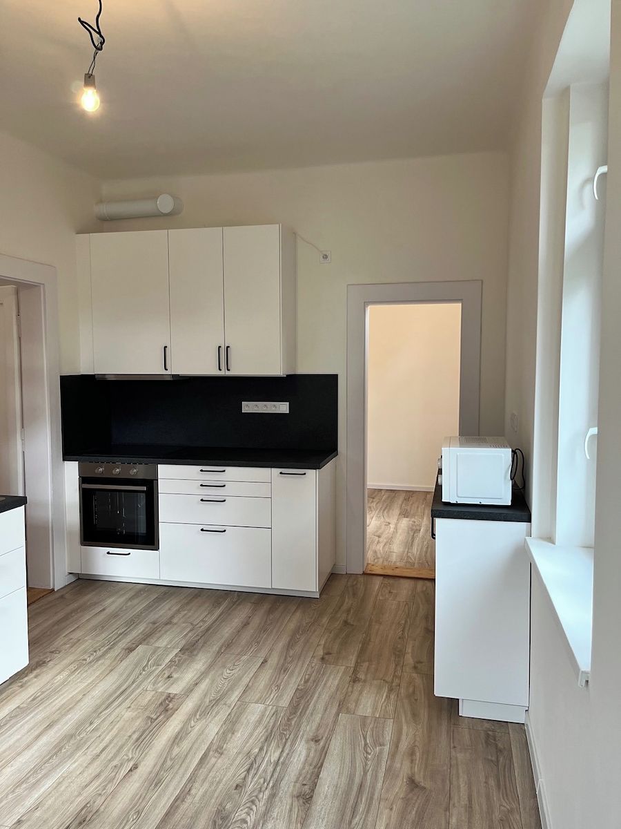 Pronájem bytu 3+1 109 m² – fotografie 2