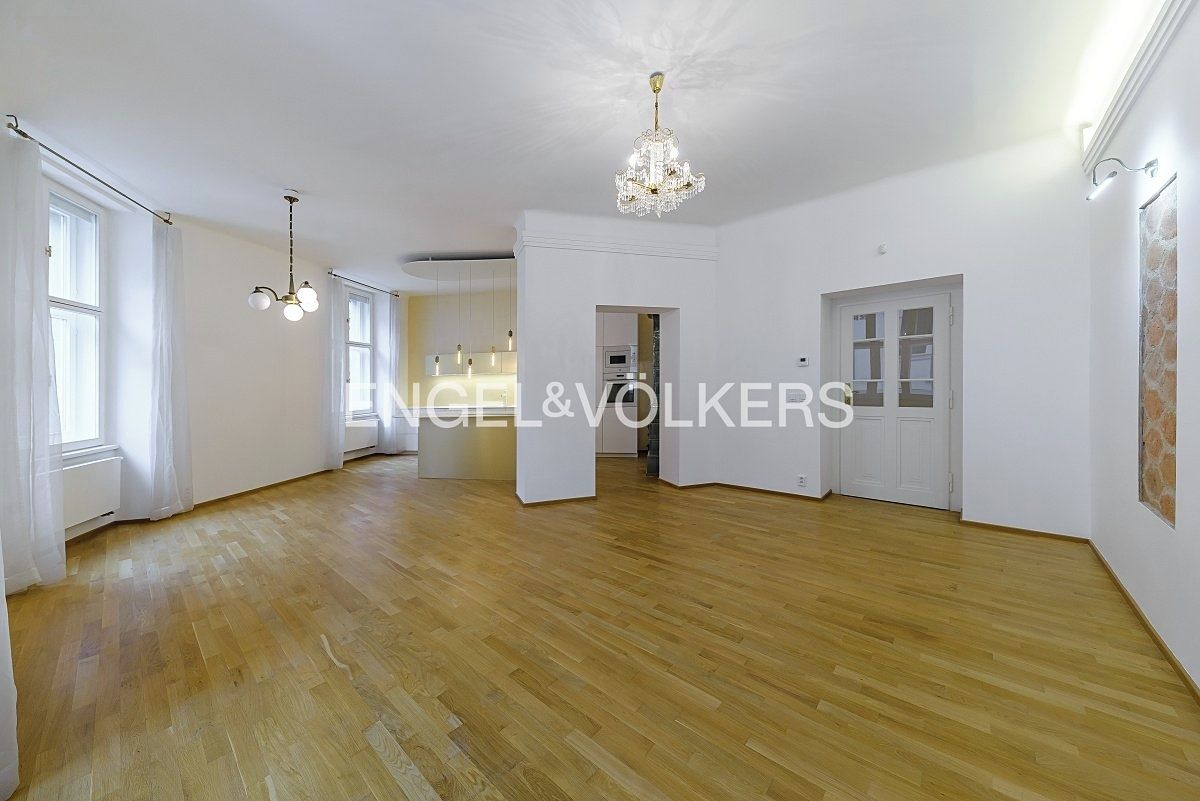 Pronájem bytu 3+kk 137 m² – fotografie 2