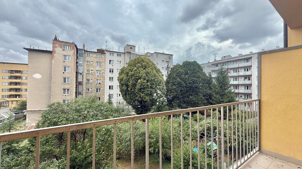 Pronájem bytu 1+1 57 m² – fotografie 5