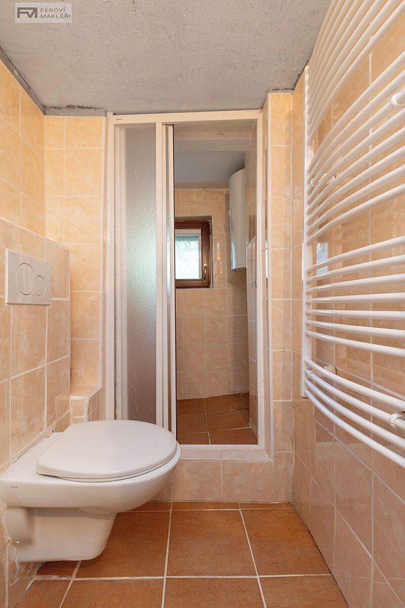 Prodej rodinného domu 100 m², pozemek 937 m² – fotografie 3