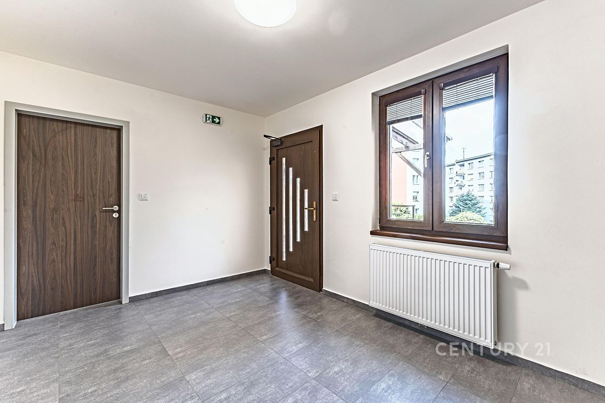 Pronájem bytu 2+kk 48 m²