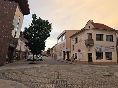 Pronájem kanceláře 130 m²