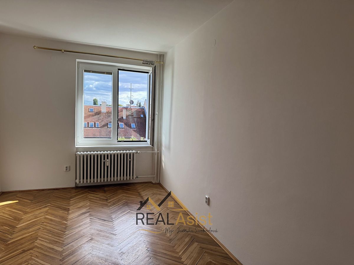 Pronájem bytu 3+1 68 m² – fotografie 3