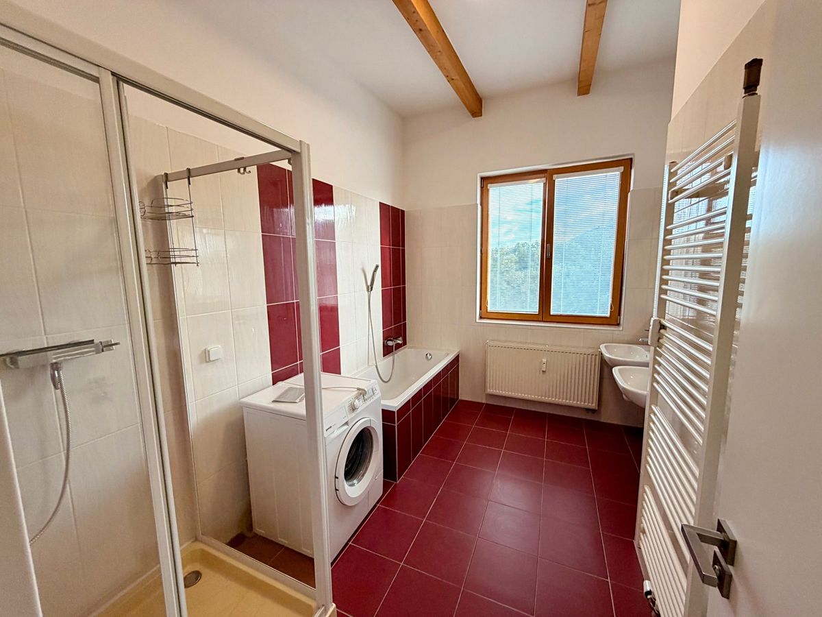 Pronájem bytu 2+kk 72 m² – fotografie 3