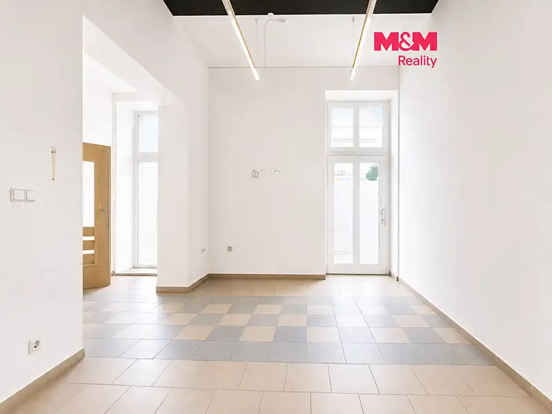 Pronájem obchodního prostoru 110 m², Náchod – náhled fotky 1