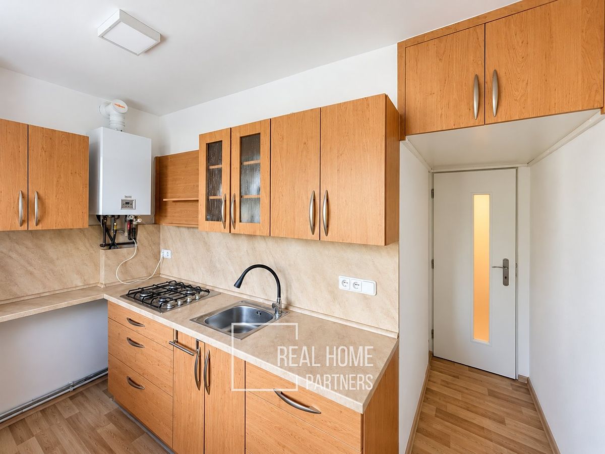Pronájem bytu 2+1 47 m² – fotografie 2