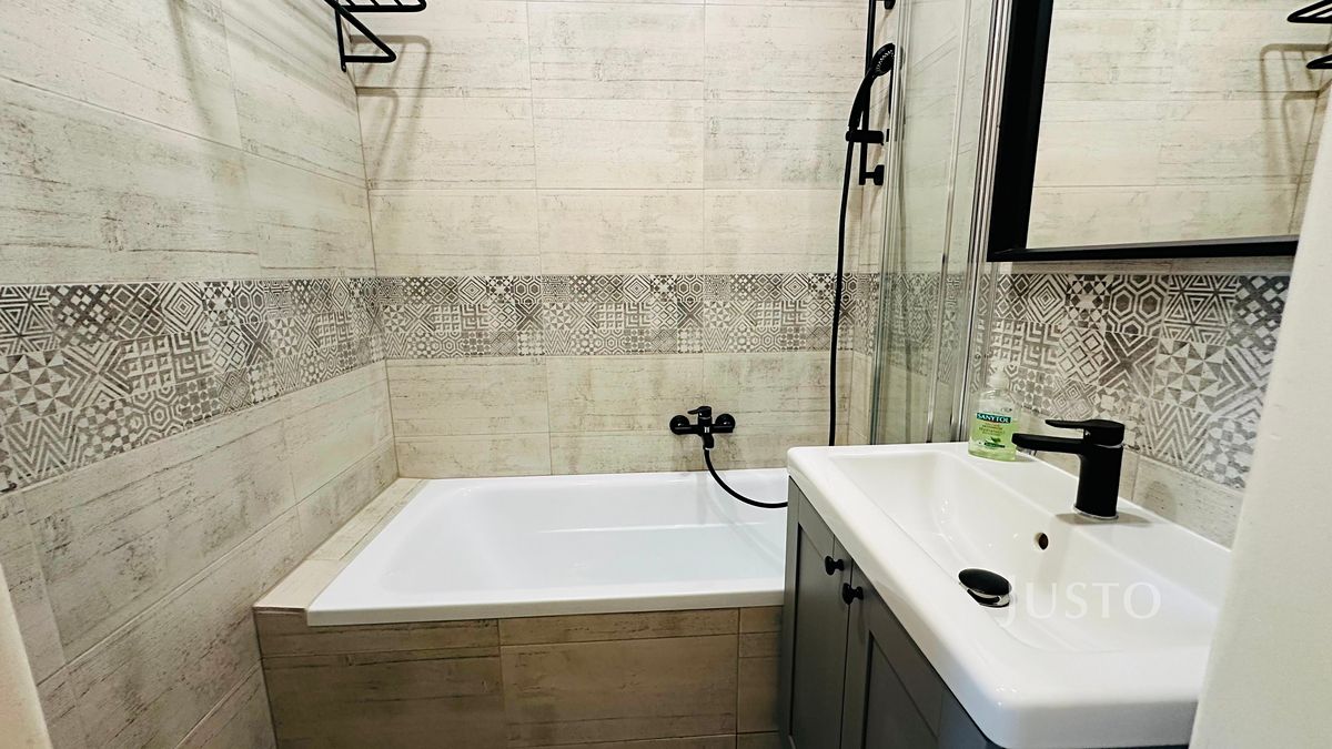 Pronájem bytu 2+1 52 m² – fotografie 3