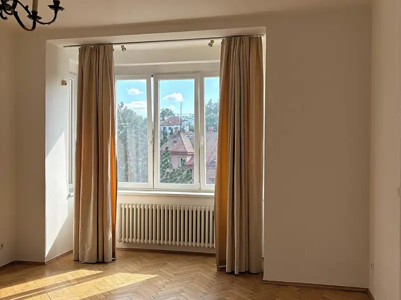 Pronájem bytu 4+1 149 m², Praha – náhled fotky 1