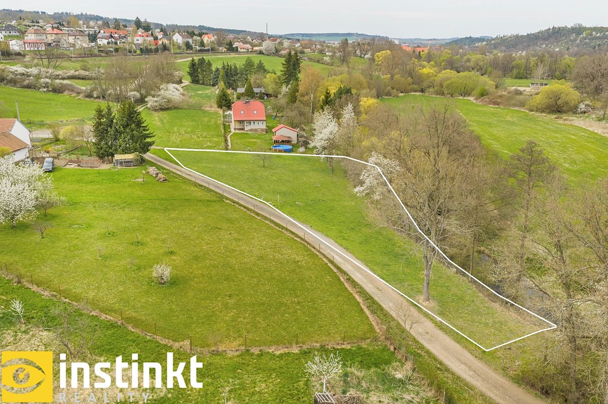 Prodej stavebního pozemku 2574 m² – fotografie 2