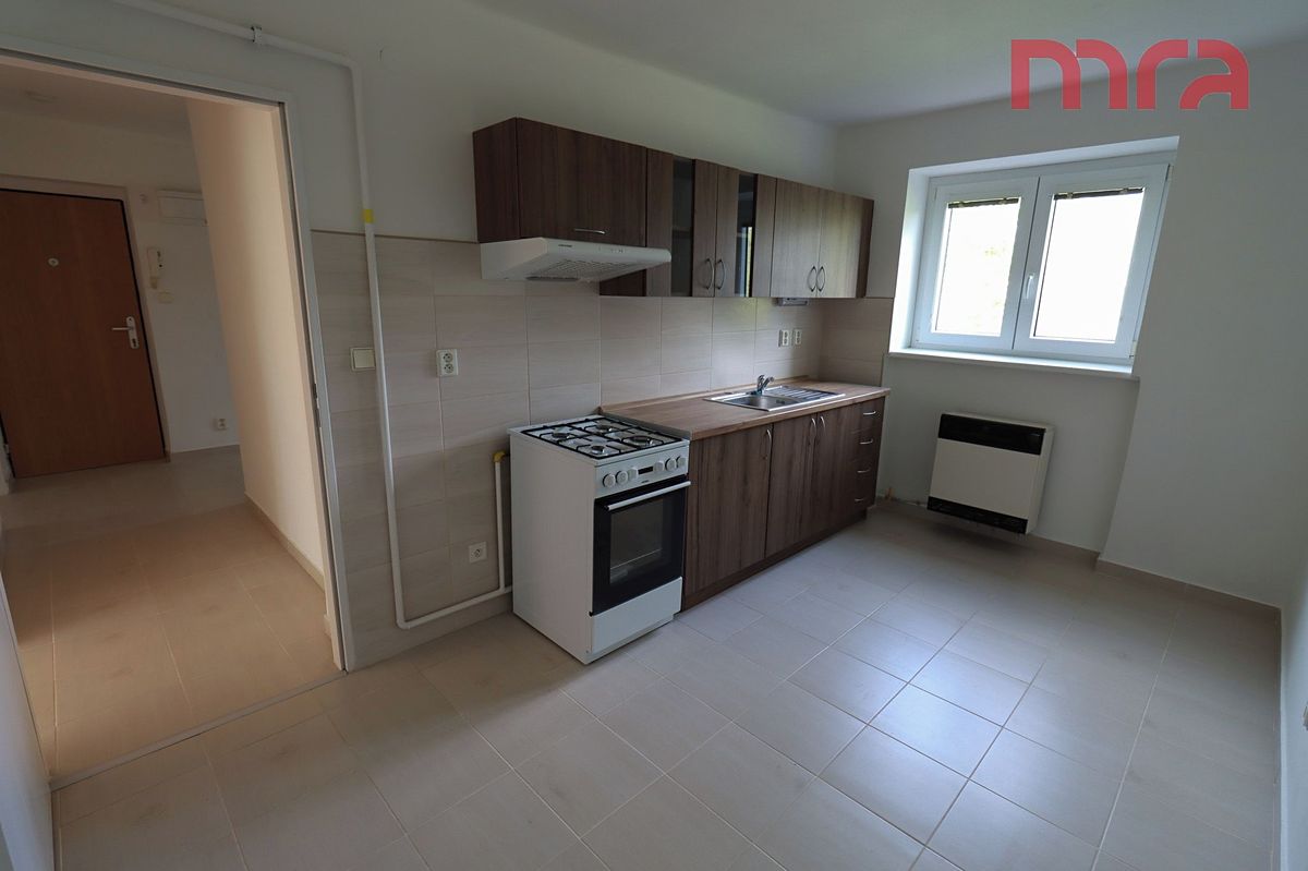 Pronájem bytu 2+1 60 m² – fotografie 3