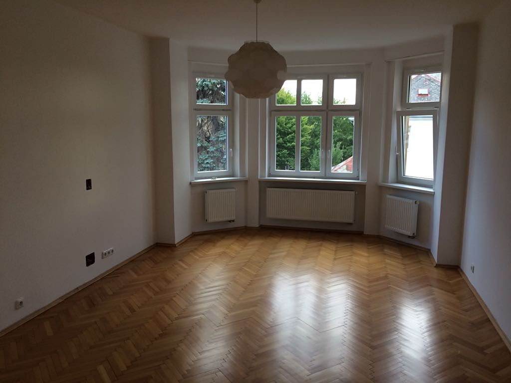 Pronájem bytu 4+1 120 m² – fotografie 2