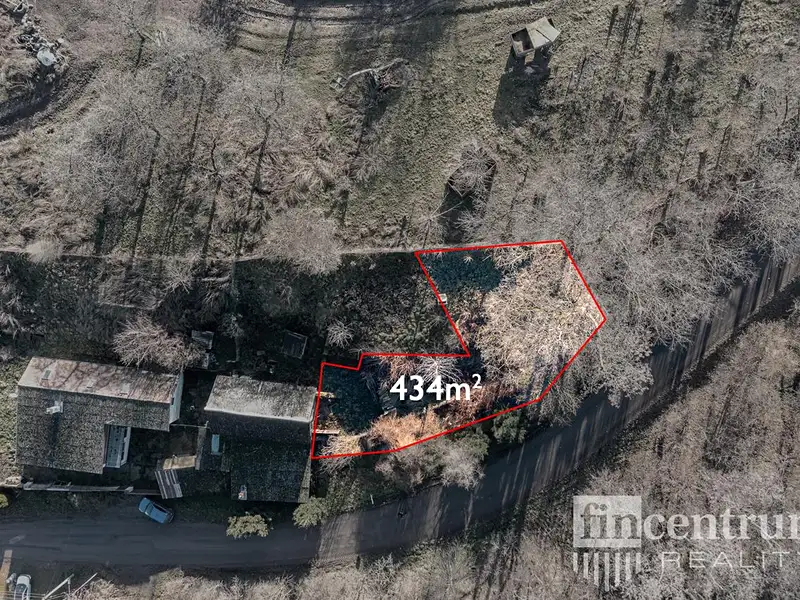 Prodej stavebního pozemku 434 m², Močovice – náhled fotky 1