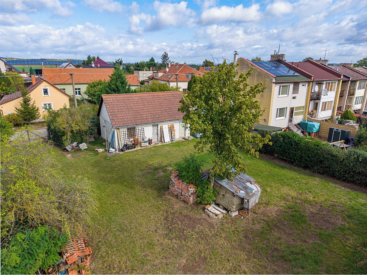Prodej rodinného domu 40 m², pozemek 1333 m²