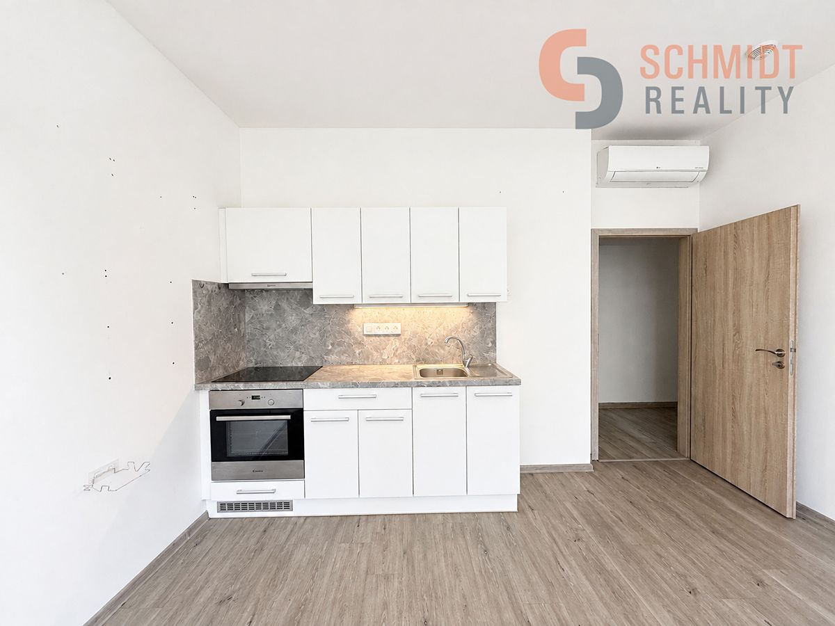 Pronájem bytu 1+kk 35 m² – fotografie 2