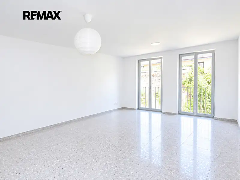 Pronájem bytu 1+kk 35 m², Kolín – náhled fotky 2
