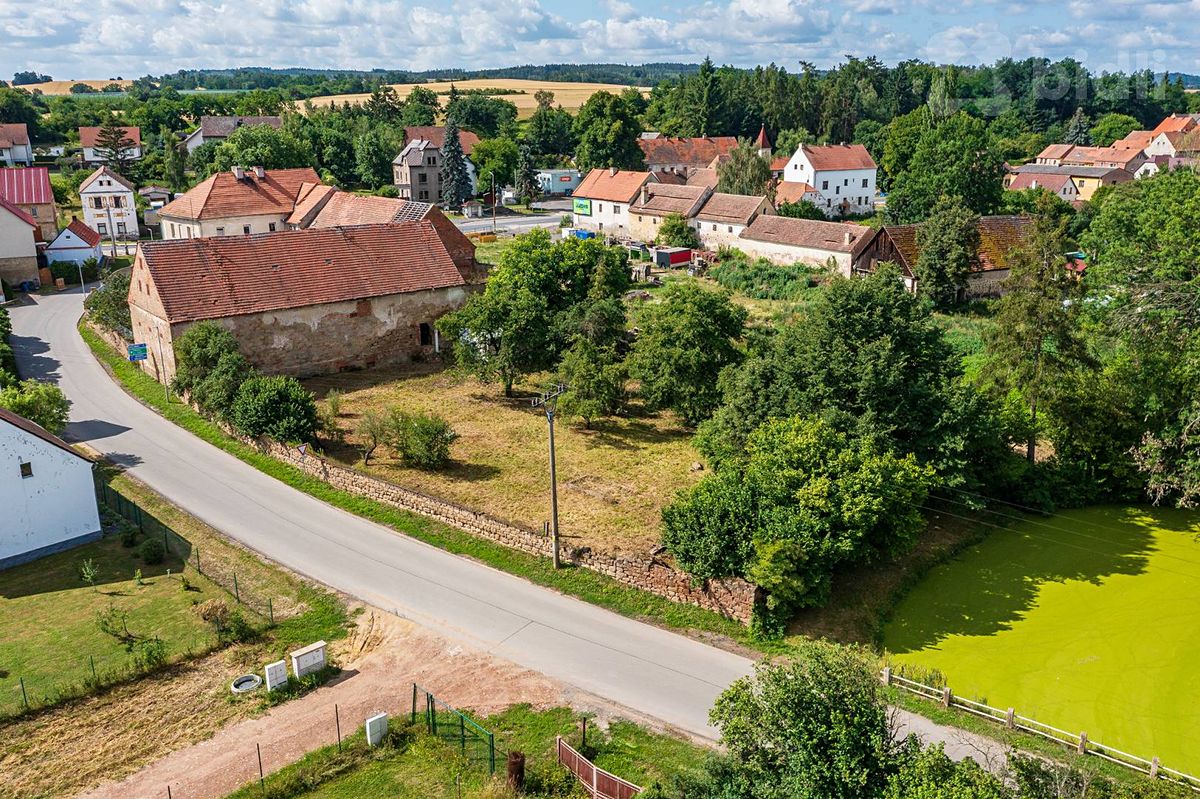 Prodej stavebního pozemku 1773 m², Hořovičky – fotka 1 z 3