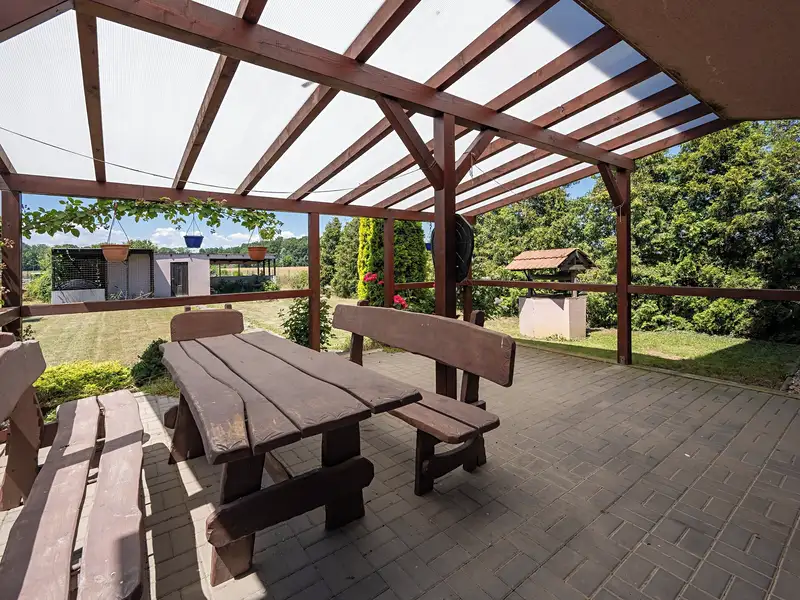 Prodej rodinného domu 148 m², pozemek 800 m², Záříčí – náhled fotky 2