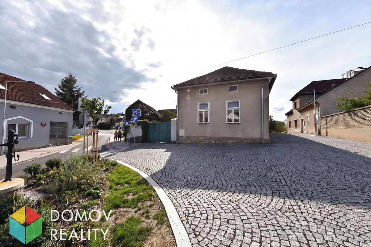 Prodej rodinného domu 121 m², pozemek 336 m² – fotografie 2