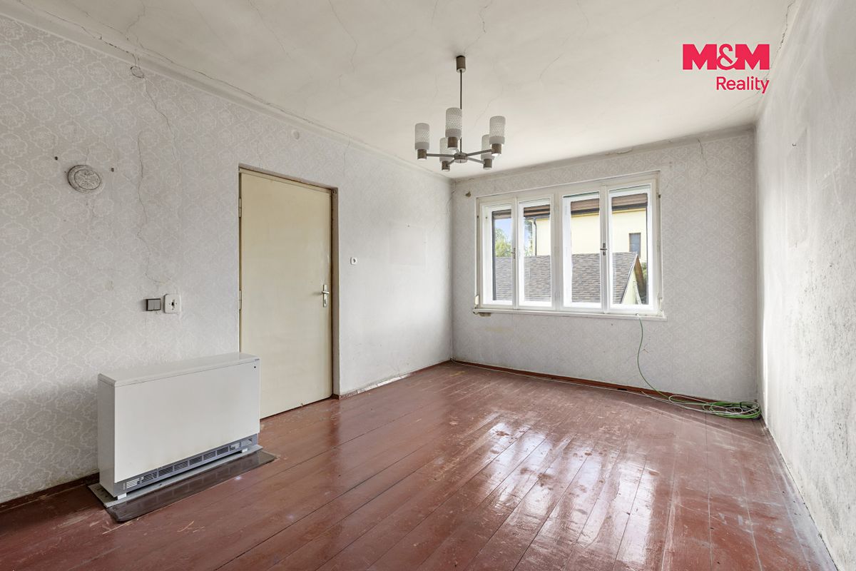 Prodej rodinného domu 135 m², pozemek 815 m² – fotografie 4