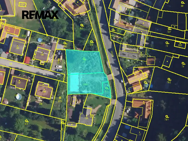 Prodej stavebního pozemku 1071 m², Biskupice – náhled fotky 2