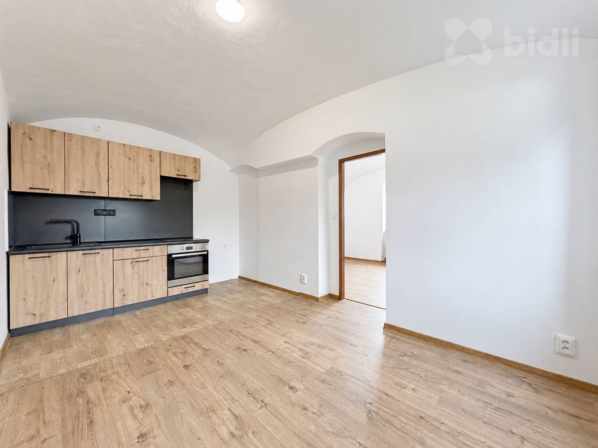 Pronájem bytu 2+kk 42 m² – fotografie 5