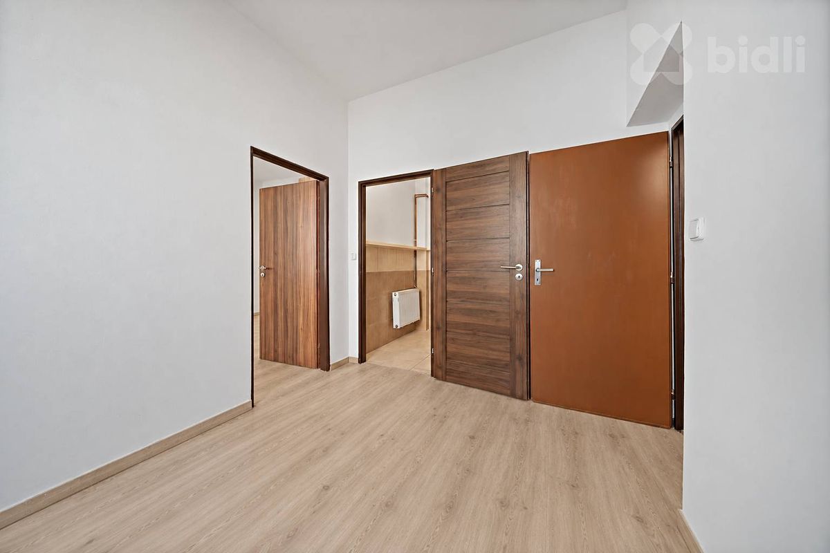 Pronájem bytu 1+1 30 m² – fotografie 5