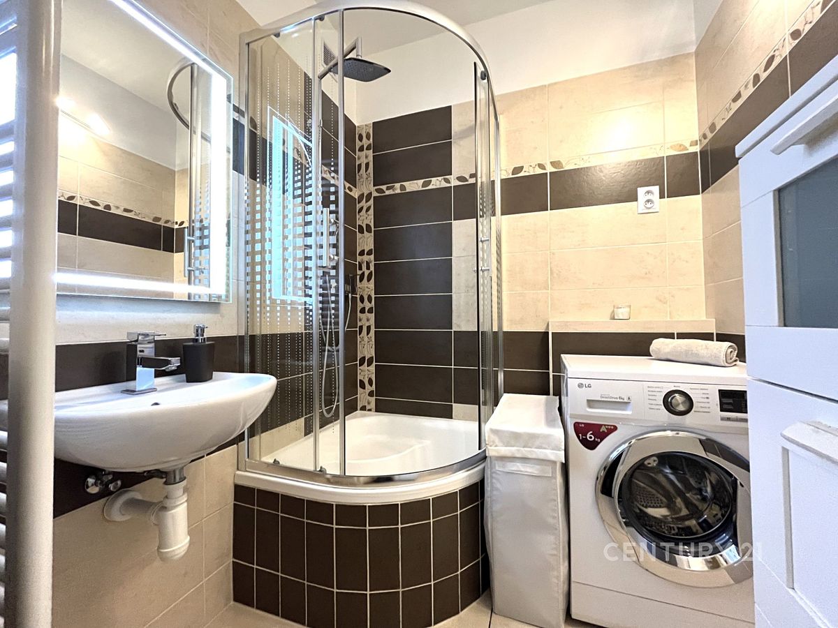 Pronájem bytu 2+1 58 m²